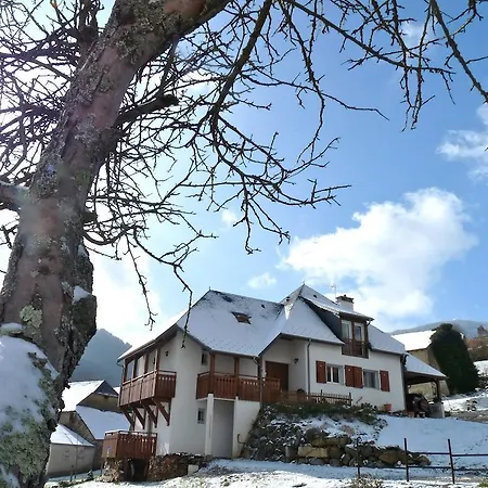 B&B L'arrajou Chambres D'hotes Bilheres en Ossau