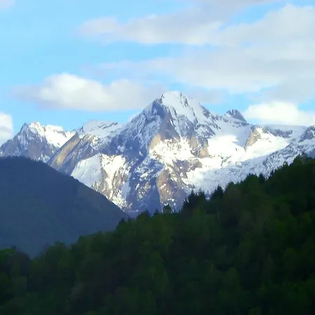 B&B L'arrajou Chambres D'hotes Bilheres en Ossau